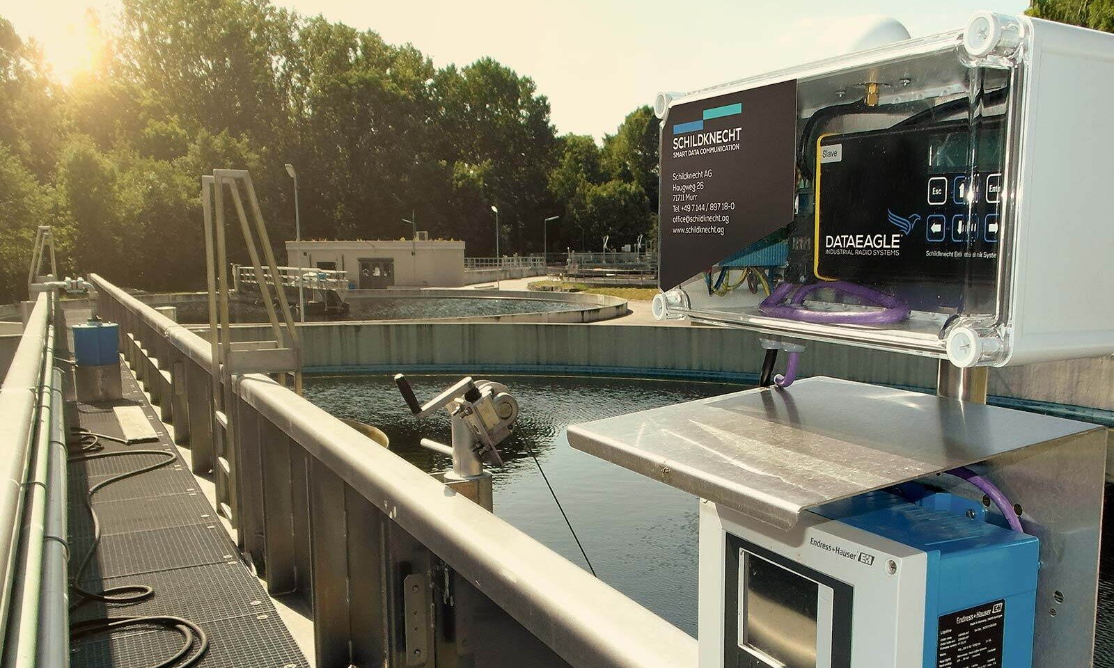 Screen in wastewater treatment plant shows DATAEAGLE wireless system for Wireless Ethernet from Schildknecht AG