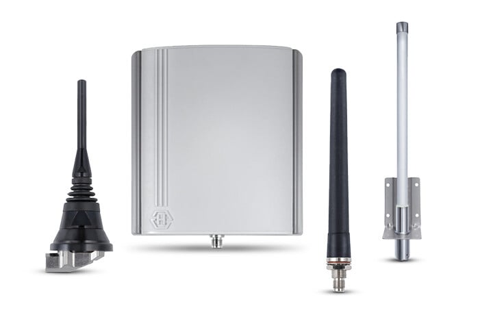 Four different antennas - compact, rectangular and vertical - antenna technology products from Schildknecht AG
